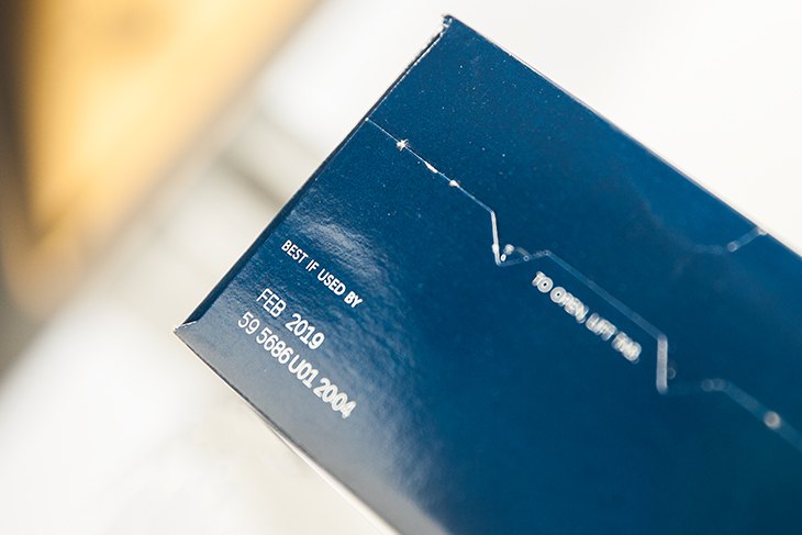 Batch code and date printed on packaging by a CIJ printer